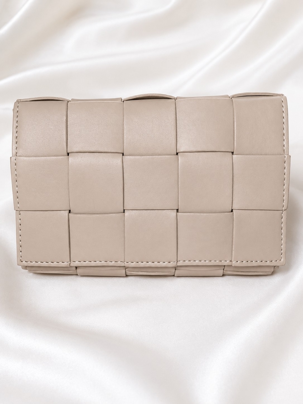 Woven Shoulder Bag in Cream - Designer Style